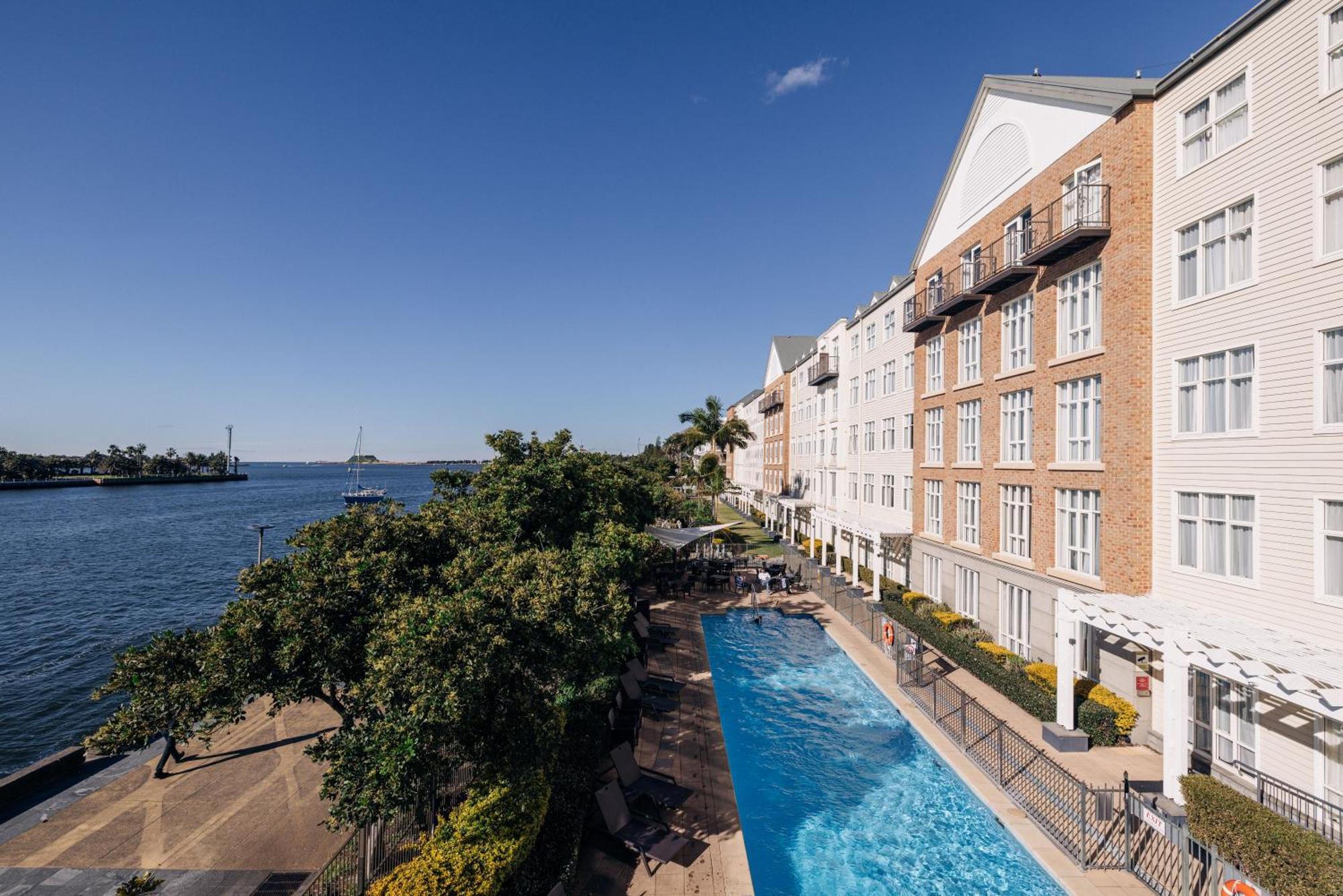 Rydges Newcastle Hotel Exterior foto